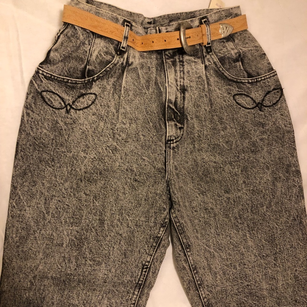 Vintage Lee High Waisted Mom Jeans - Picture 2 of 6
